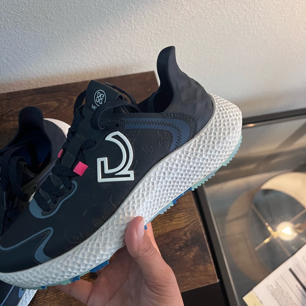 G/FORE Navy Sneakers with Pink Tabs and White Soles - Picture 5 of 8